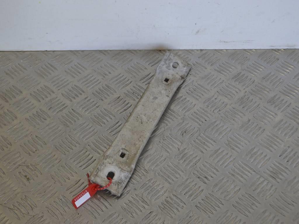 Кронштейн радиатора