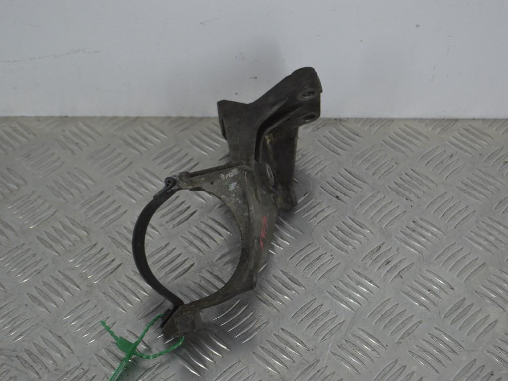 Кронштейн топливного фильтра