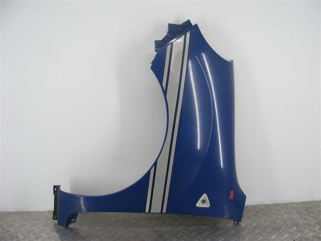 Крыло переднее левое