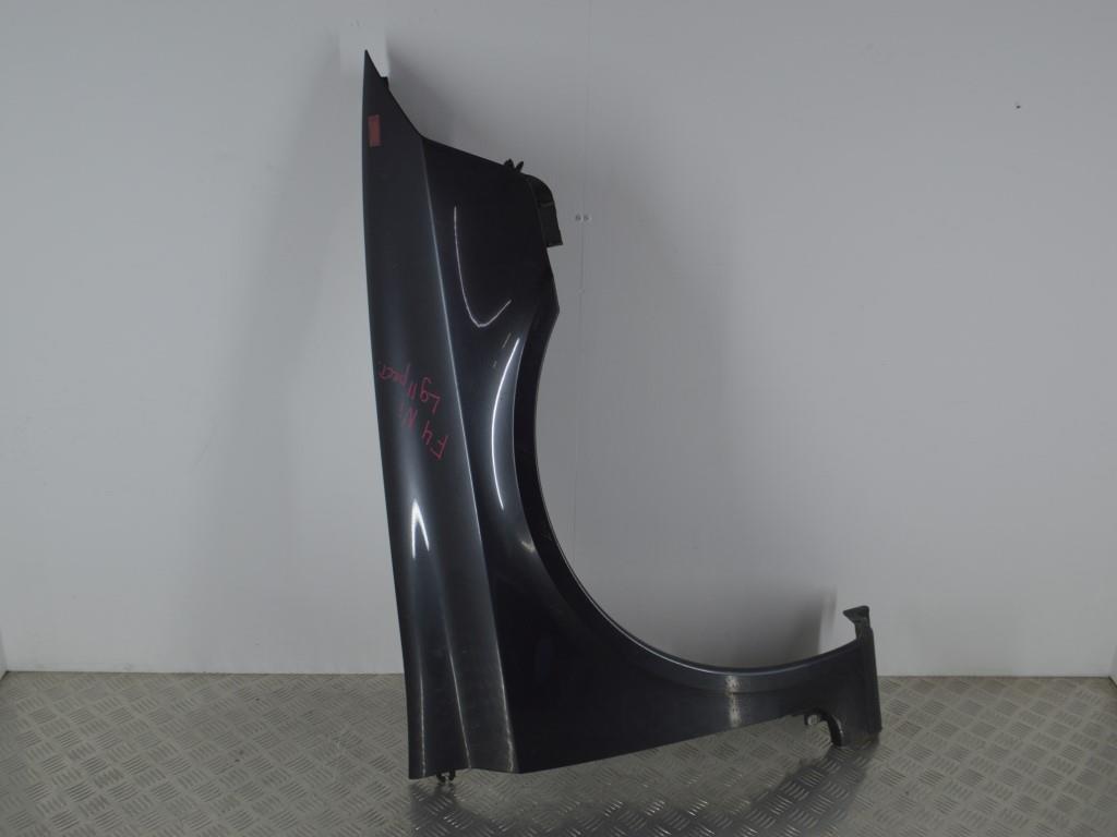 Крыло переднее правое