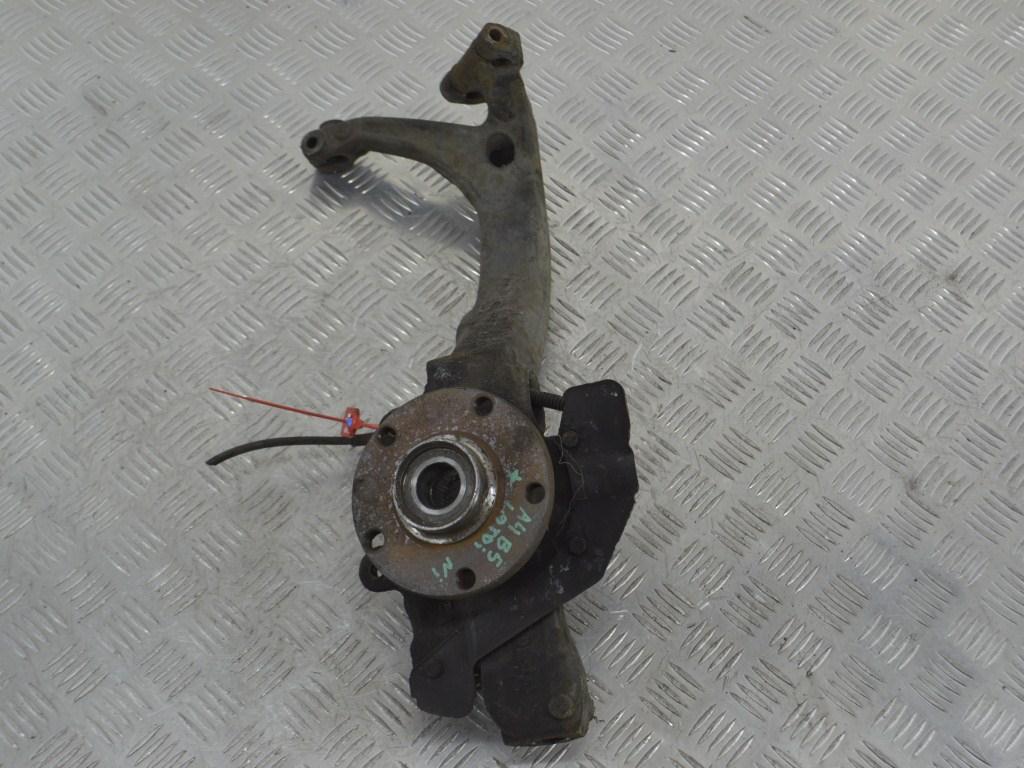 Кулак поворотный левый