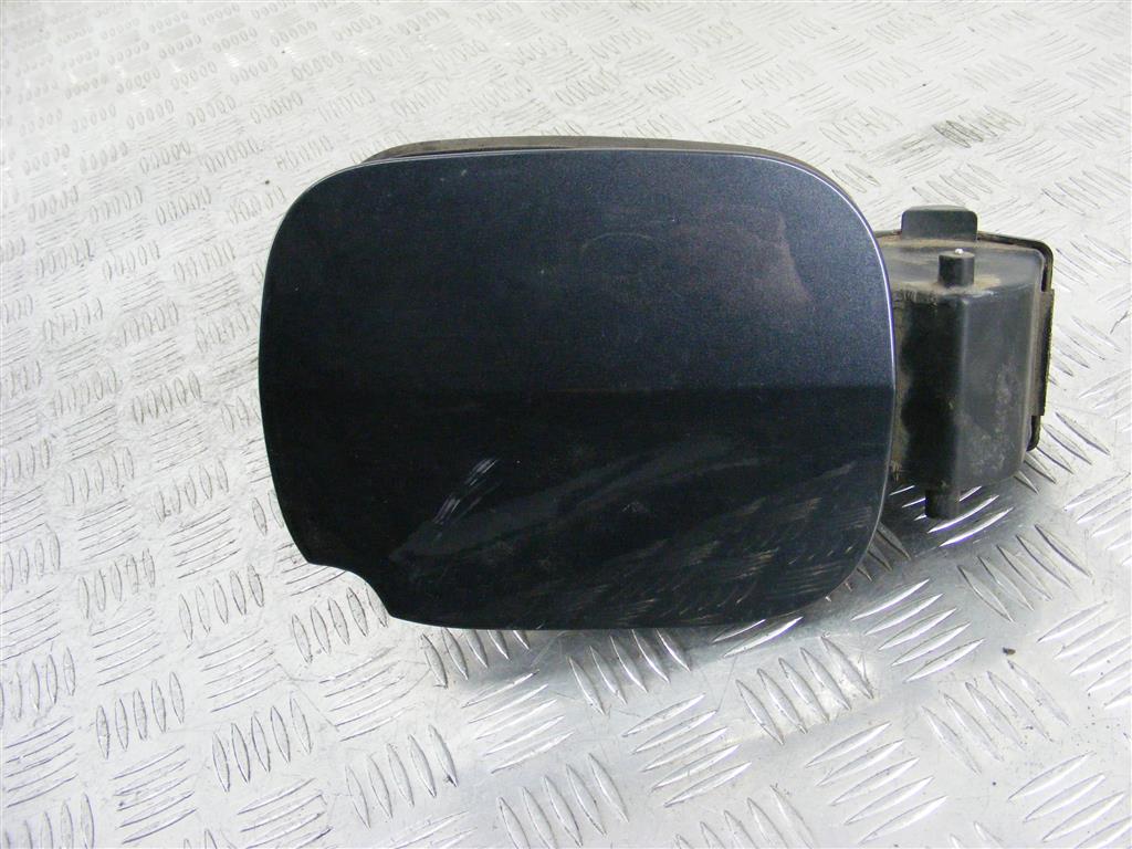 Лючок топливного бака