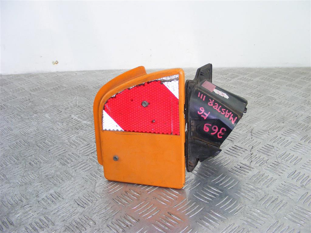 Лючок топливного бака