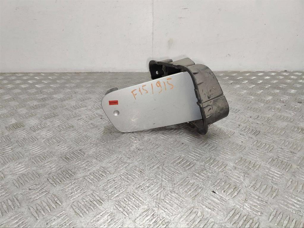 Лючок топливного бака