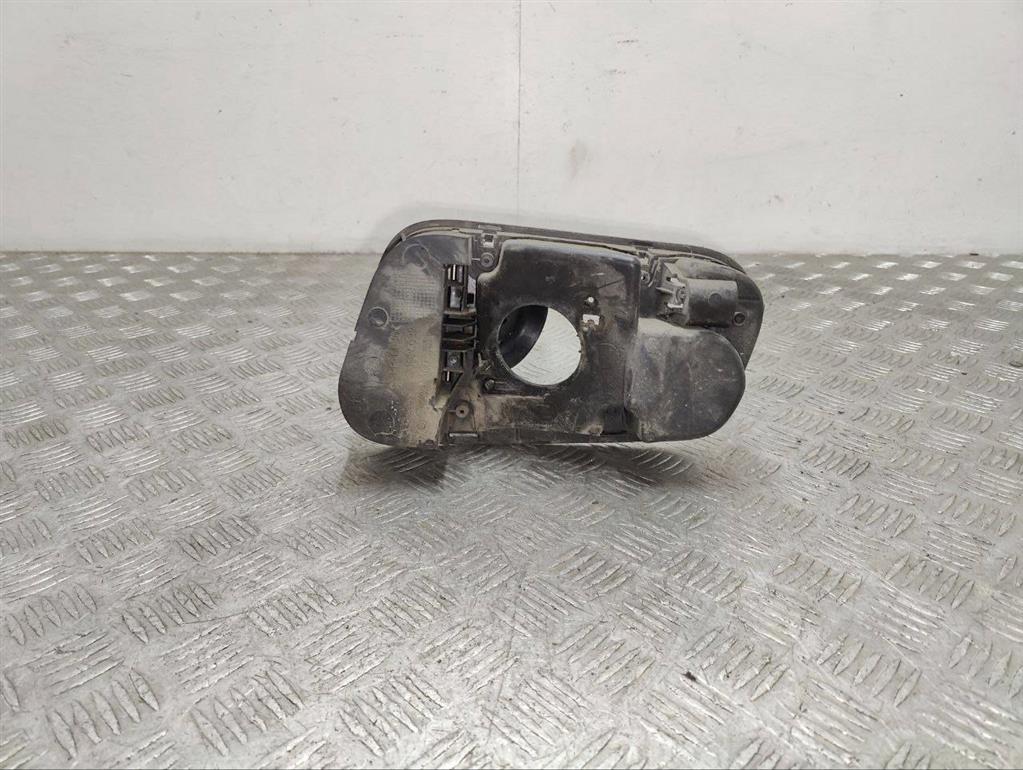 Лючок топливного бака