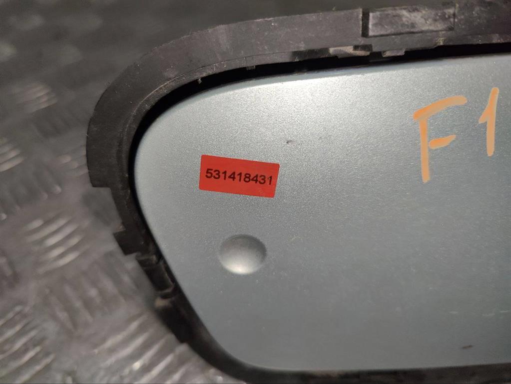 Лючок топливного бака