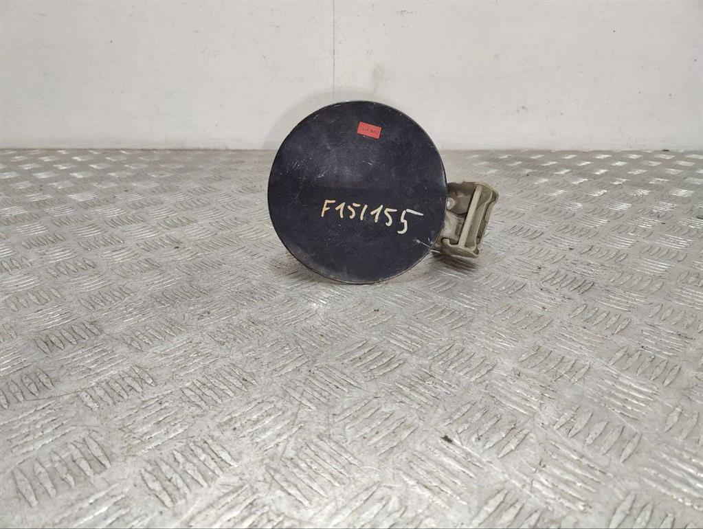 Лючок топливного бака