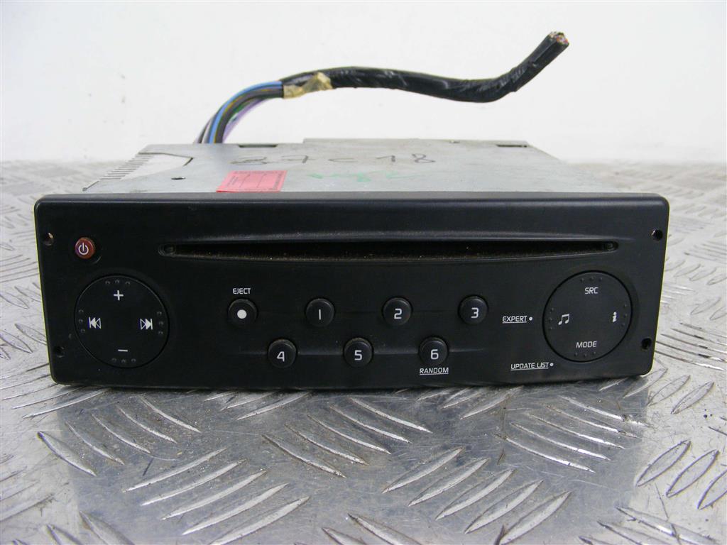 Магнитола Renault Kangoo 1 (1997-2007) 8200354522