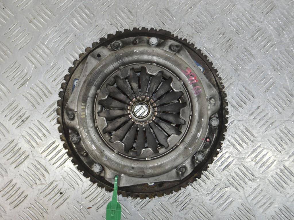 Маховик Renault Sandero 1 (2009-2014) 7700598735