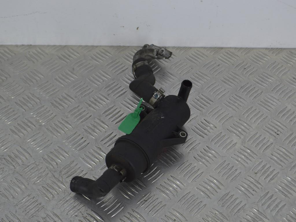 Маслоотделитель (сапун)