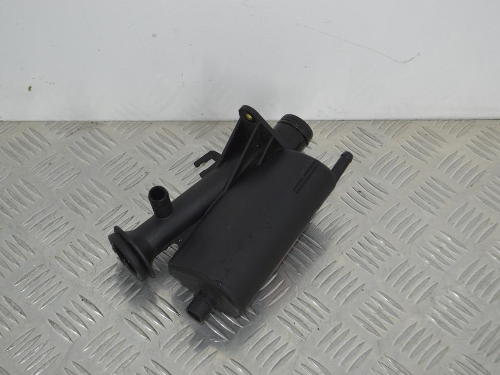 Маслоотделитель (сапун) Renault Scenic 1 (1996-2003) 8200082486