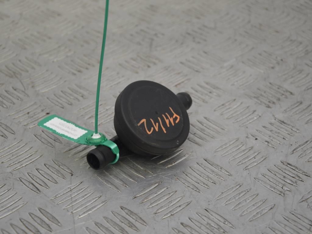 Маслоотделитель (сапун)