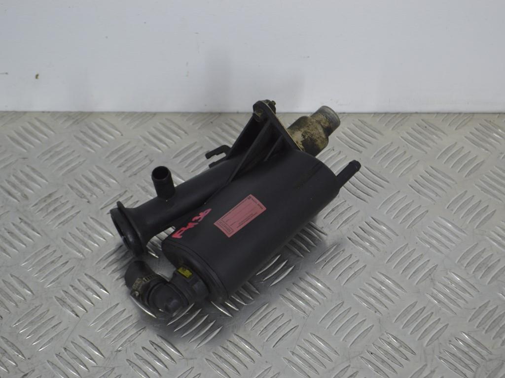 Маслозаливная горловина Renault Laguna 2 (2001-2007) 8200140763