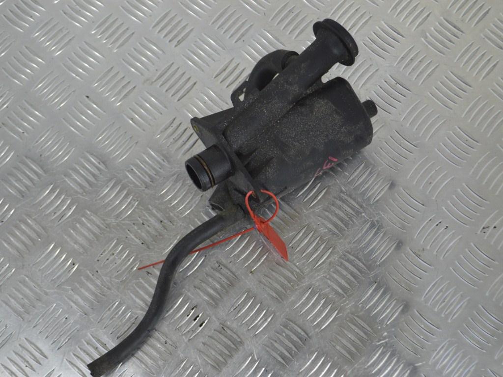 Маслозаливная горловина