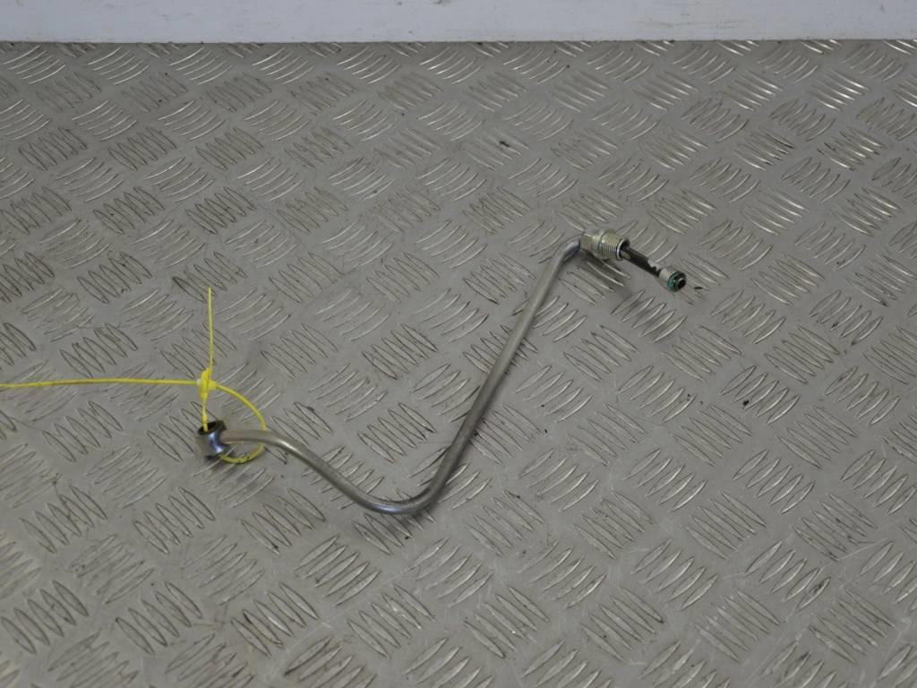 Масляная трубка турбины