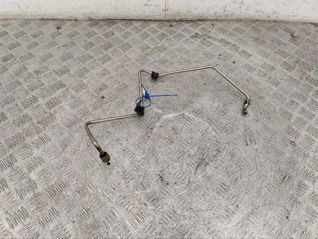 Масляная трубка турбины