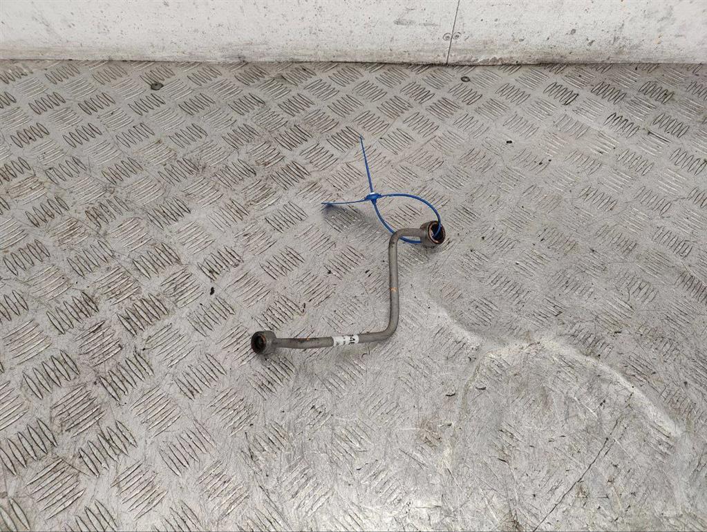 Масляная трубка турбины