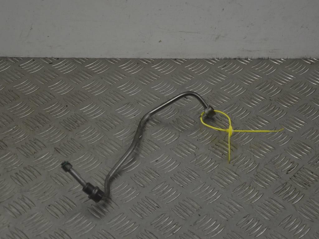 Масляная трубка турбины