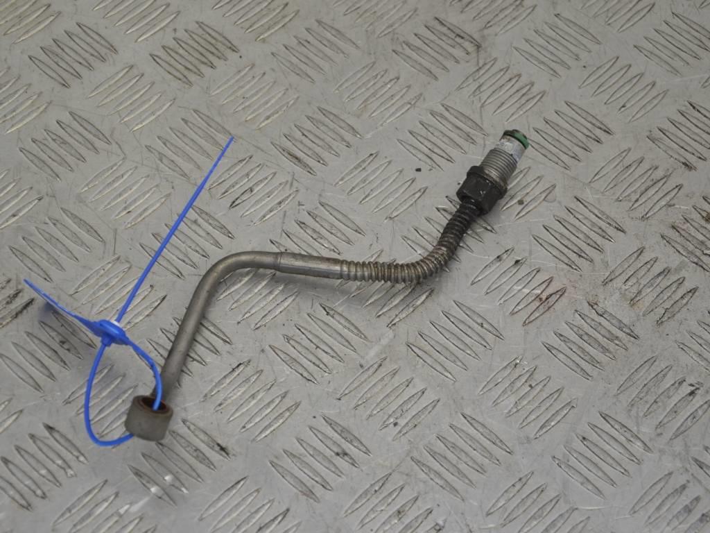 Масляная трубка турбины