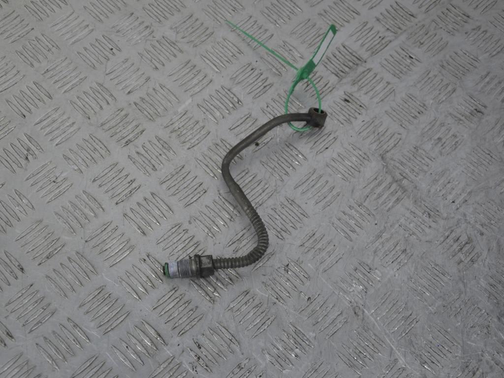 Масляная трубка турбины