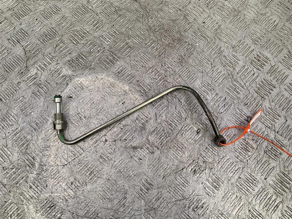 Масляная трубка турбины