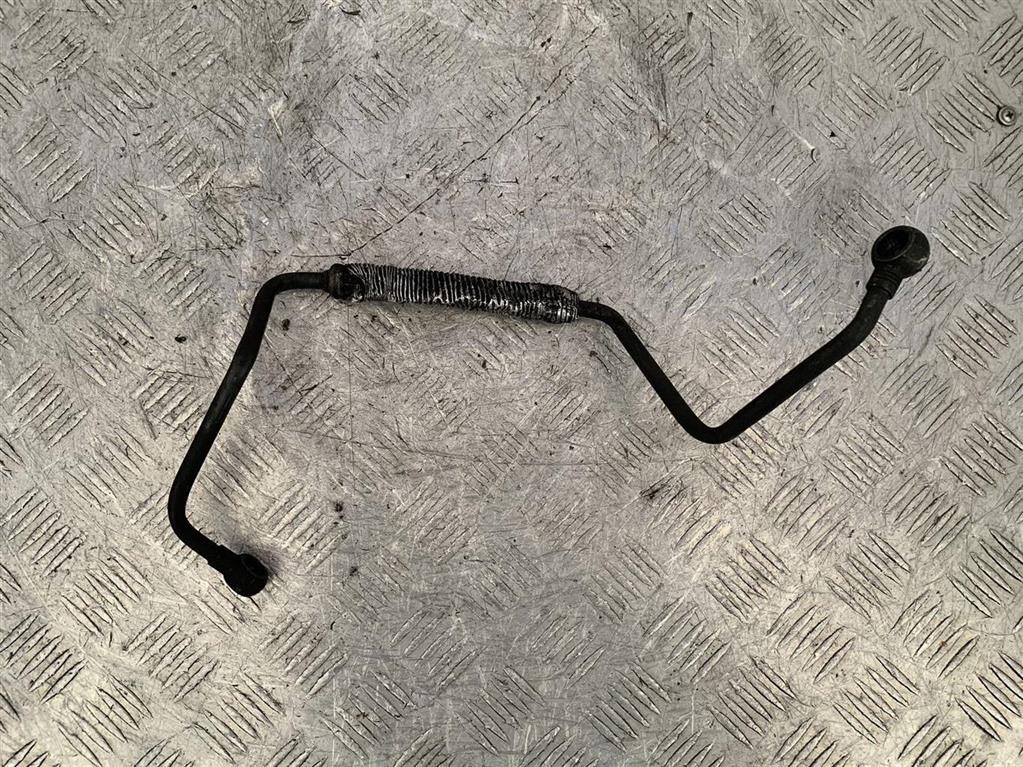 Масляная трубка турбины