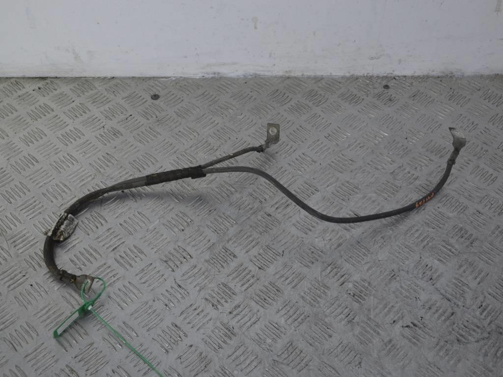 Минусовой провод аккумулятора