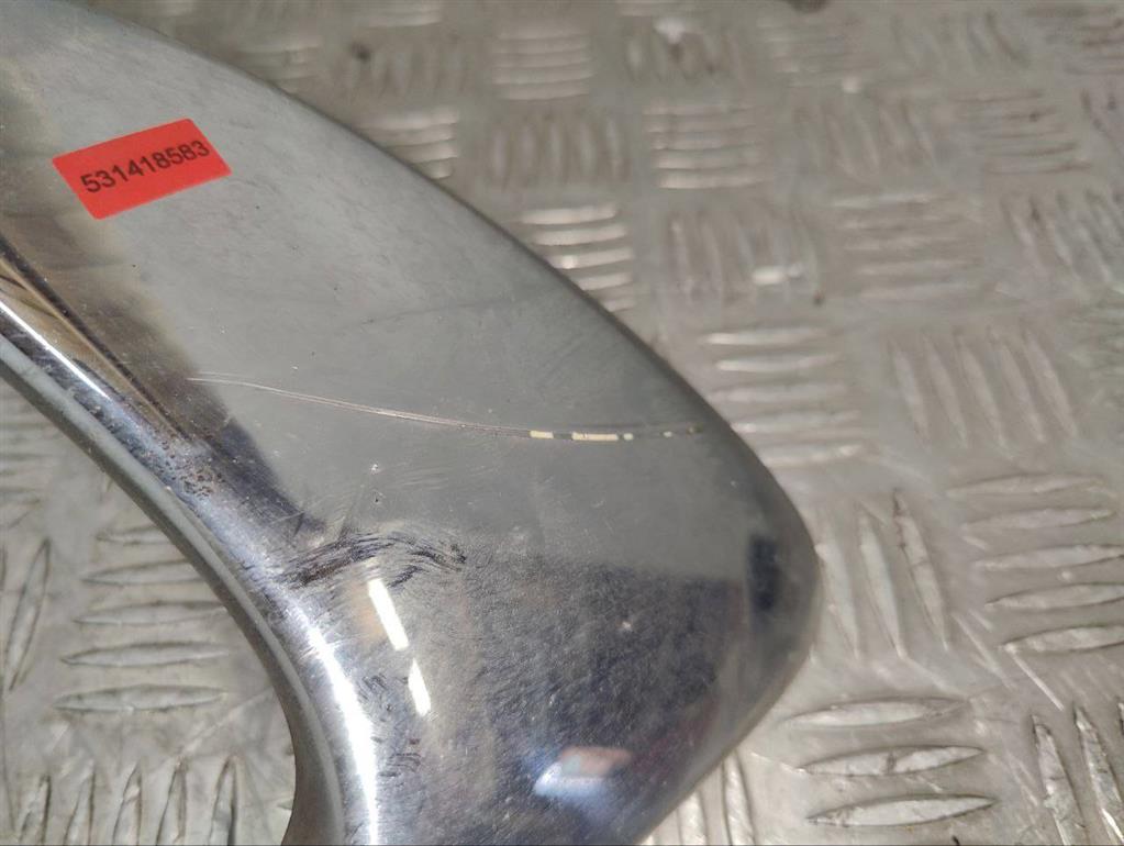 Молдинг бампера переднего