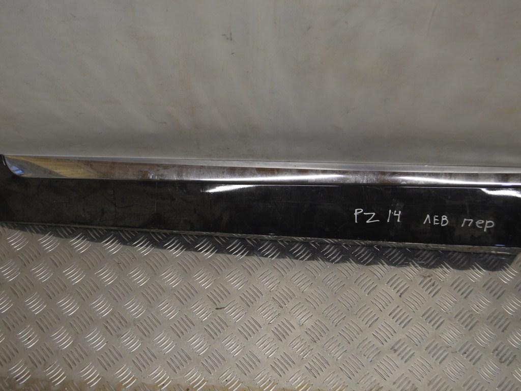 Молдинг двери передней левой Renault Scenic 3 (2008-2015) 808772735R