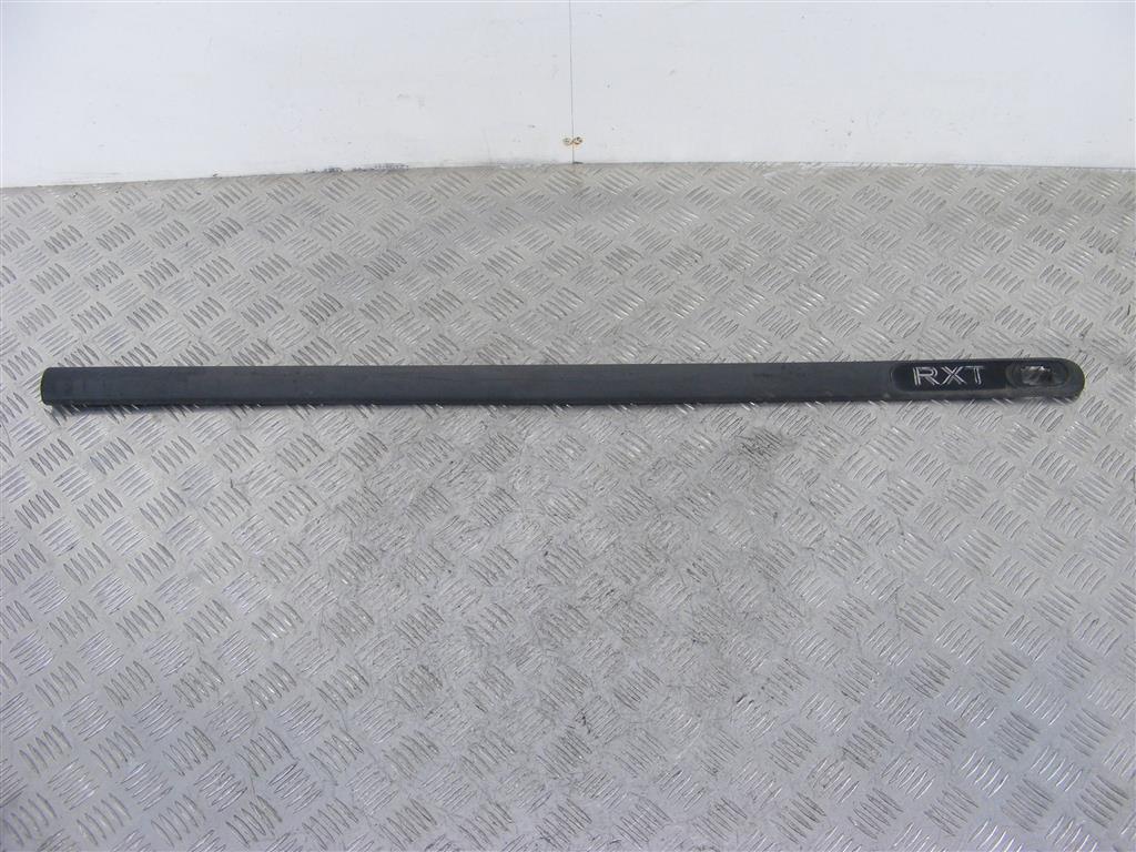 Молдинг двери передней правой