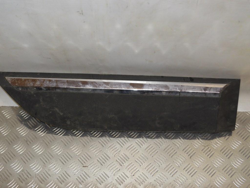 Молдинг двери задней правой