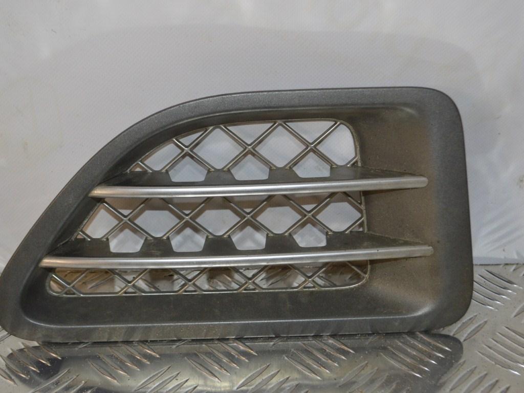 Молдинг крыла переднего правого