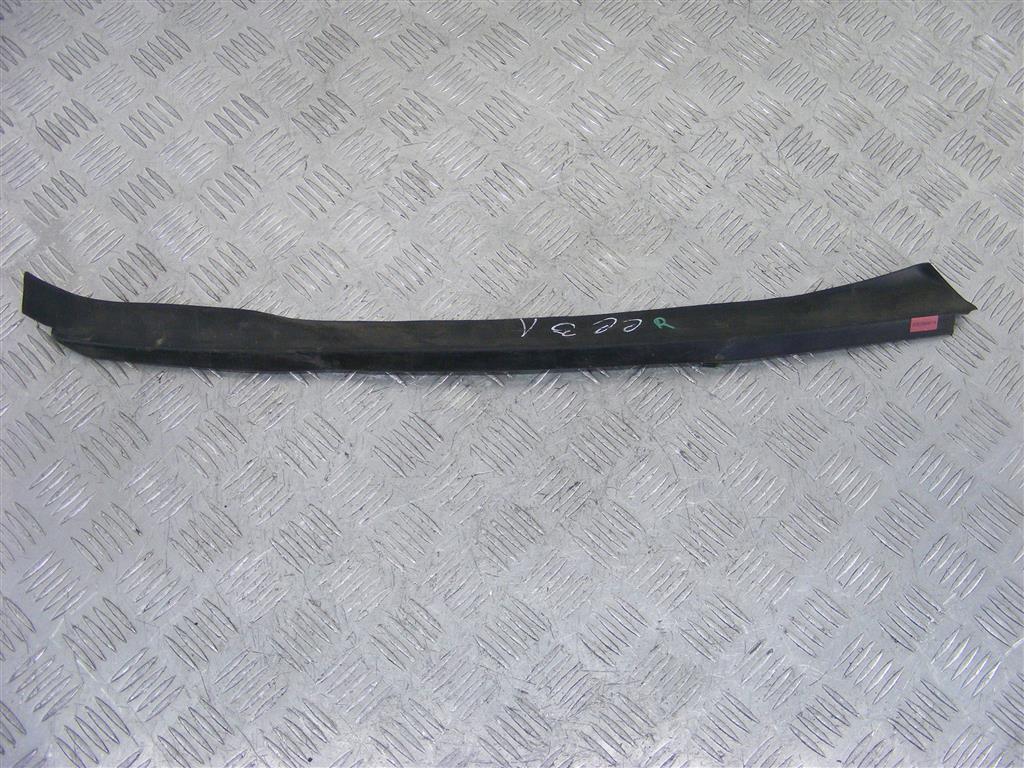 Молдинг стекла лобового