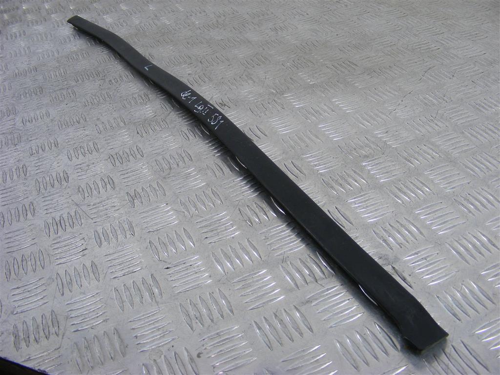 Молдинг стекла лобового Renault Laguna 2 (2001-2007)