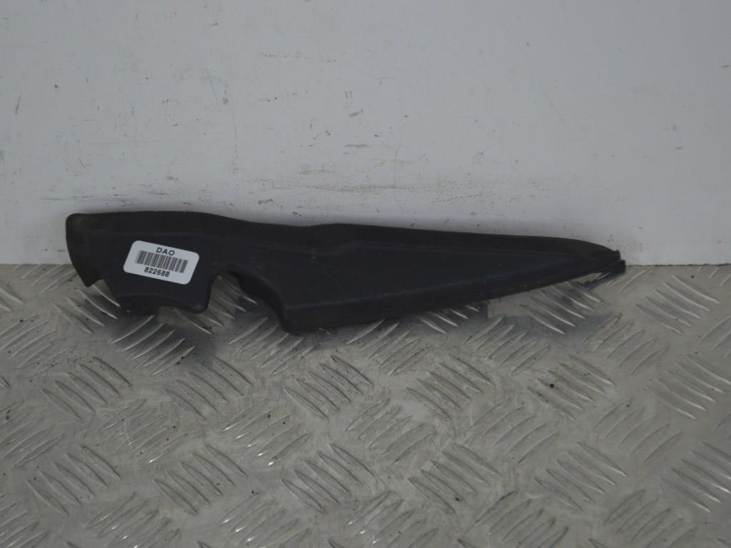 Молдинг стекла лобового Renault Megane 2 (2002-2008) 8200100590