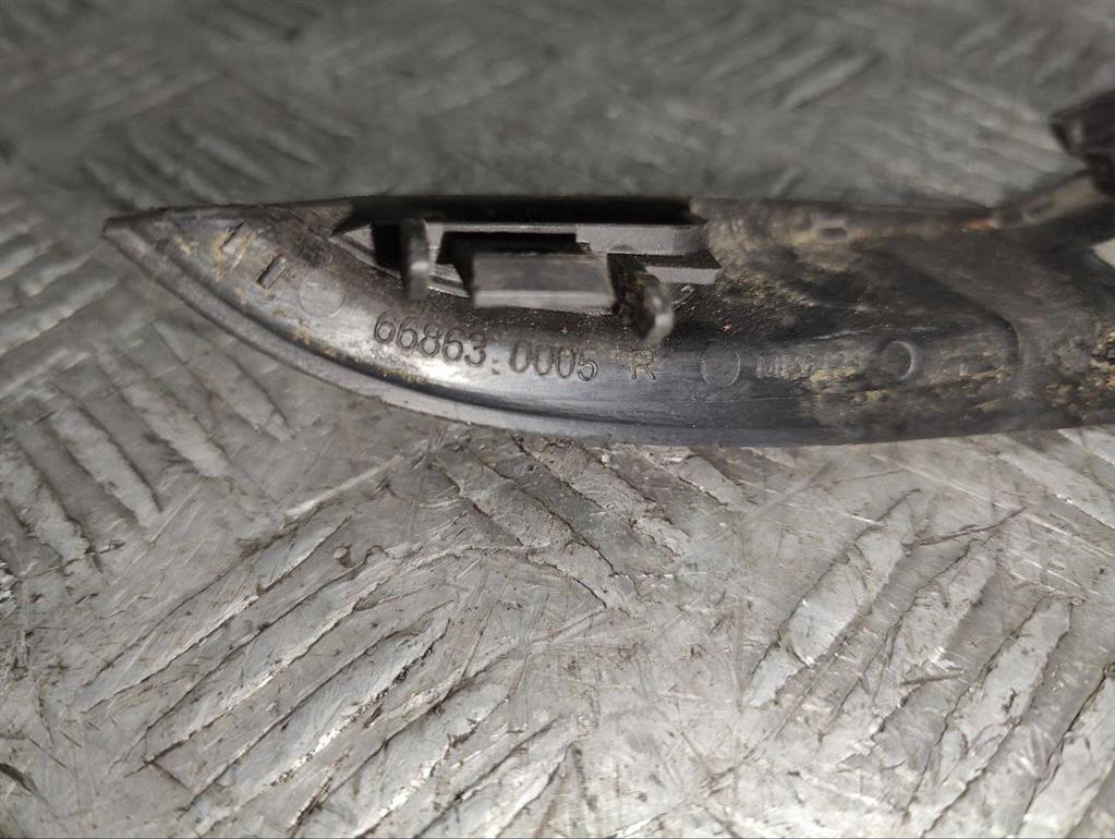 Молдинг стекла лобового