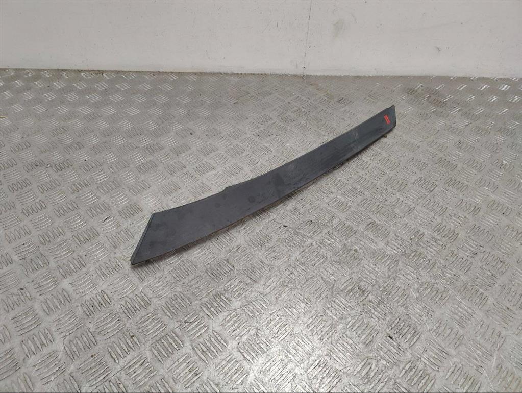 Молдинг стекла лобового