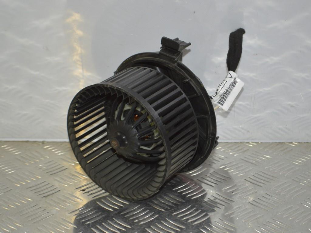 Моторчик печки Renault Sandero 1 (2009-2014)