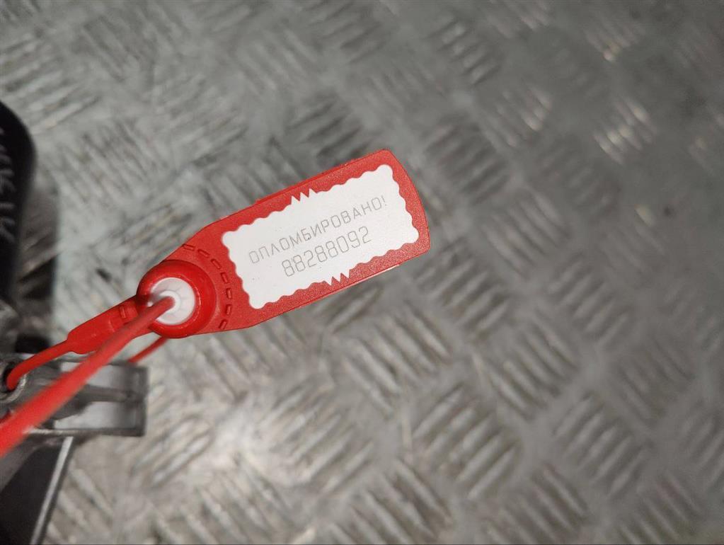 Моторчик передних стеклоочистителей (дворников)