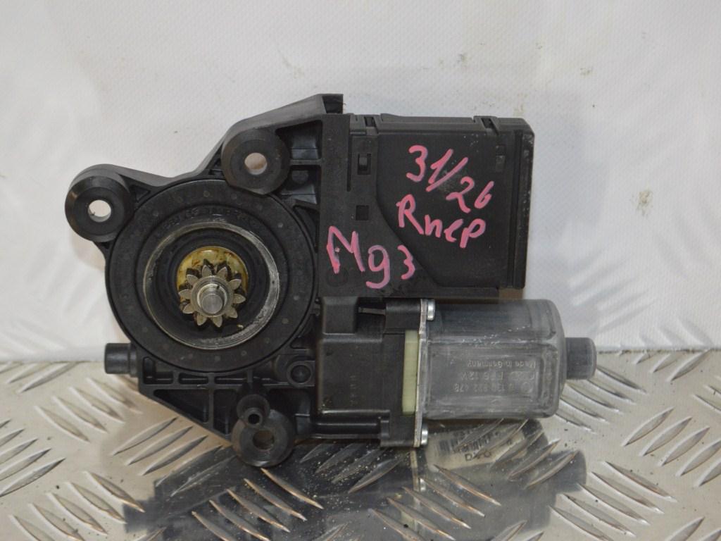 Моторчик стеклоподъемника передний правый