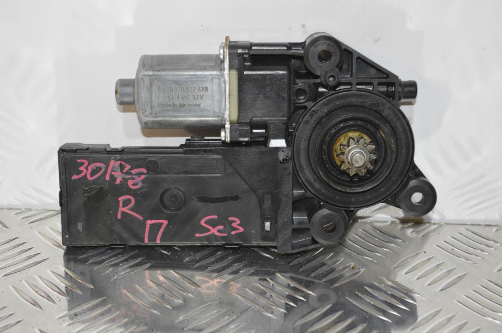 Моторчик стеклоподъемника передний правый