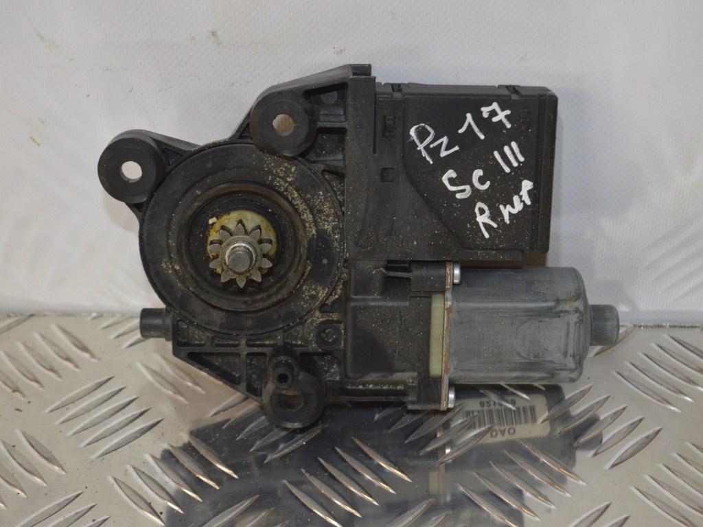 Моторчик стеклоподъемника передний правый