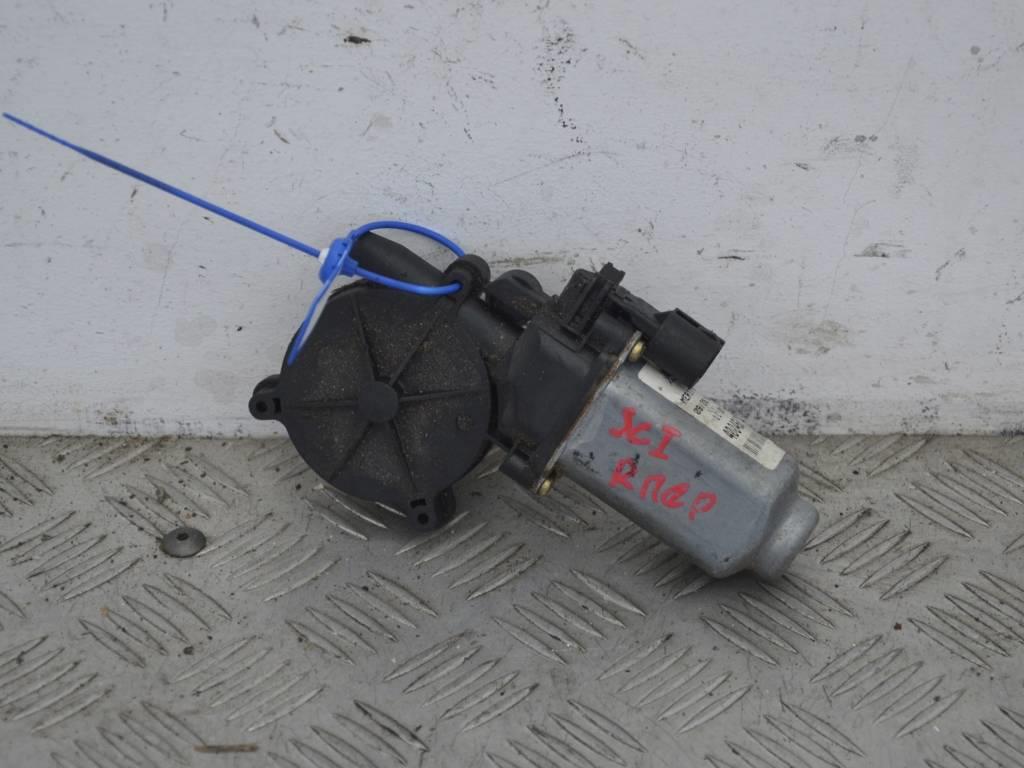 Моторчик стеклоподъемника передний правый