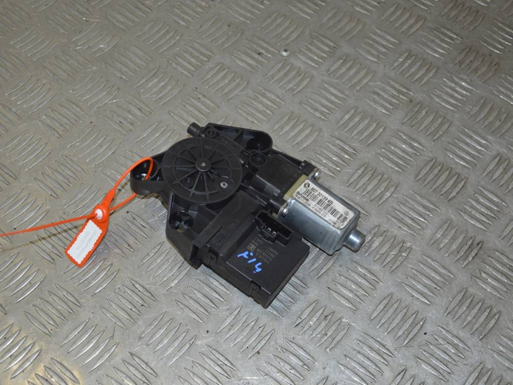 Моторчик стеклоподъемника передний правый