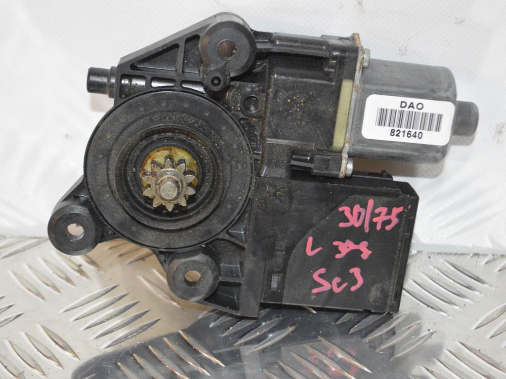 Моторчик стеклоподъемника задний левый