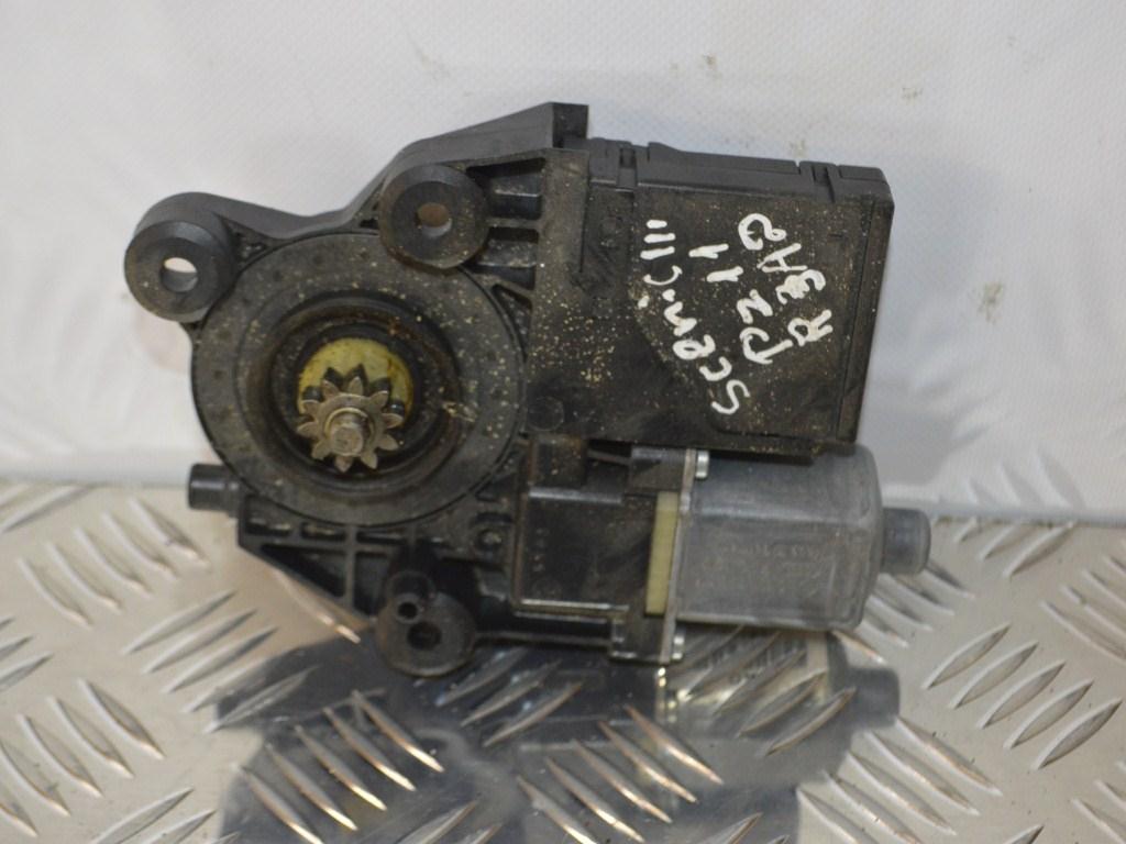 Моторчик стеклоподъемника задний правый