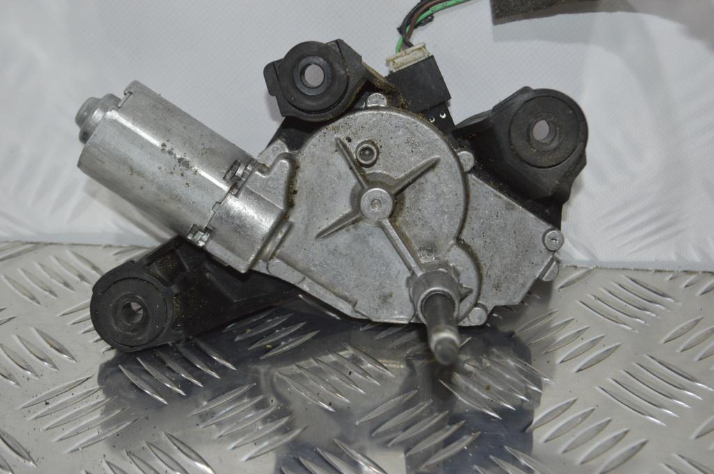 Моторчик заднего стеклоочистителя (дворника)