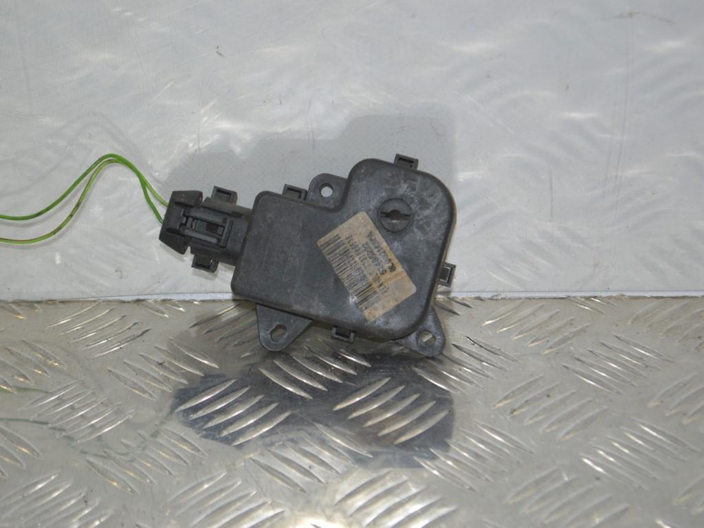 Моторчик заслонки печки Renault Espace 4 (2003-2010) 7701206538, 52485222