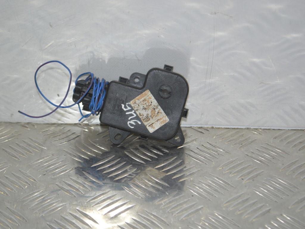 Моторчик заслонки печки