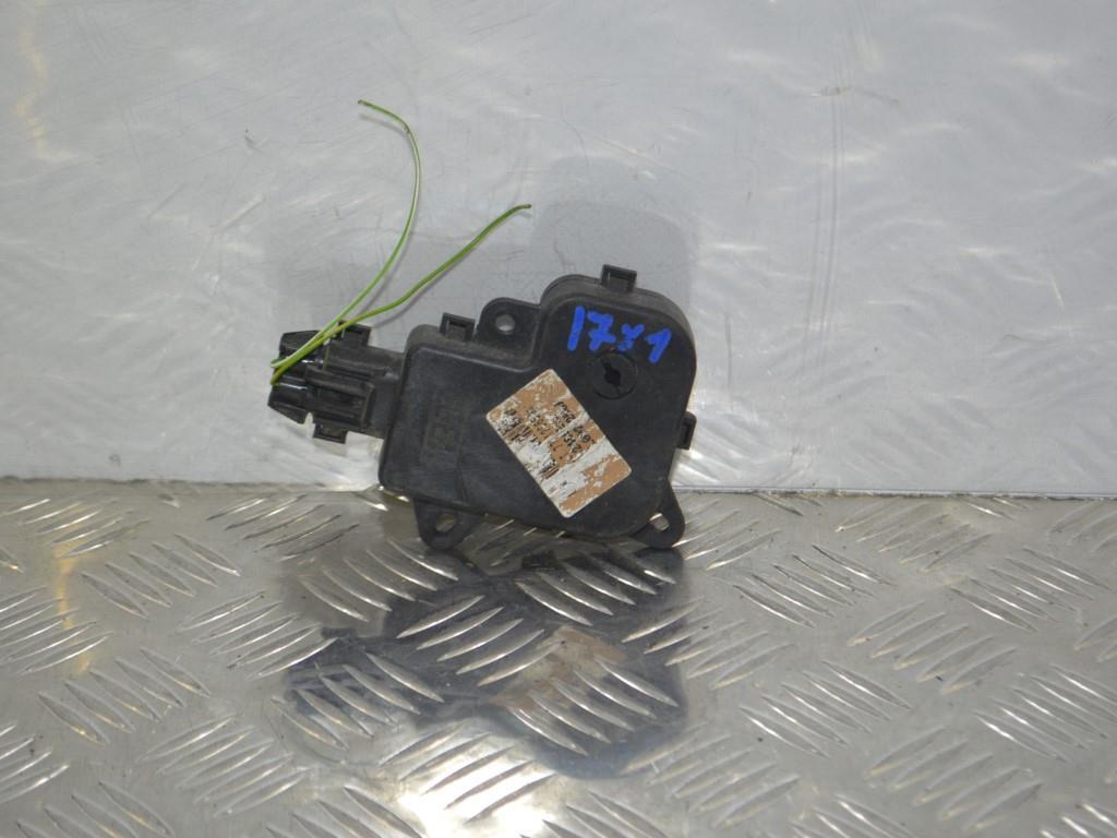 Моторчик заслонки печки